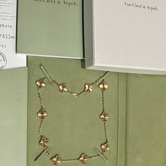 Vintage Alhambra necklace, 10 motifs, guilloche 18K yellow gold Limited Rare - Picture 2 of 2